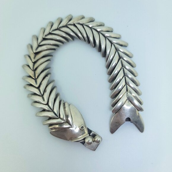 Silpada Jewelry - Silpada Silver Chevron Bracelet